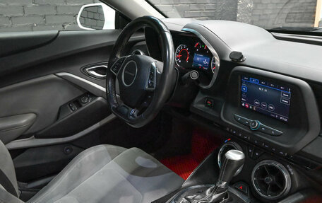Chevrolet Camaro VI, 2020 год, 3 150 000 рублей, 12 фотография