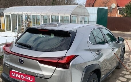 Lexus UX I, 2019 год, 3 200 000 рублей, 6 фотография