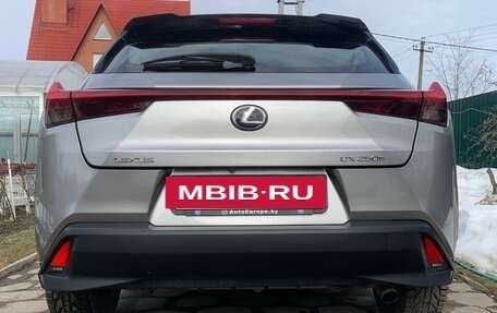 Lexus UX I, 2019 год, 3 200 000 рублей, 4 фотография