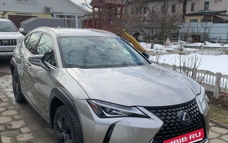 Lexus UX I, 2019 год, 3 200 000 рублей, 7 фотография