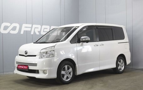 Toyota Voxy II, 2010 год, 1 310 000 рублей, 1 фотография