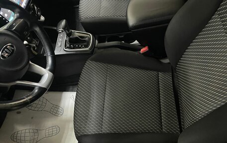 KIA Rio IV, 2018 год, 1 515 000 рублей, 13 фотография