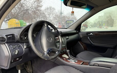 Mercedes-Benz C-Класс, 2005 год, 500 000 рублей, 12 фотография