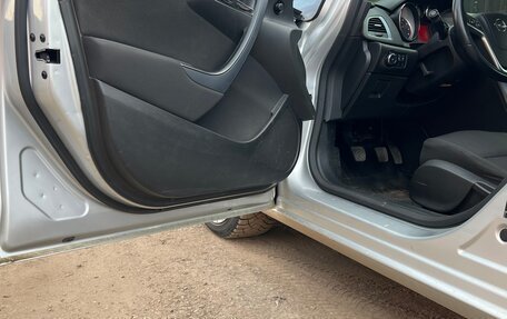 Opel Astra J, 2015 год, 790 000 рублей, 11 фотография