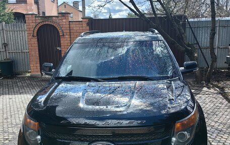 Ford Explorer VI, 2013 год, 1 850 000 рублей, 2 фотография