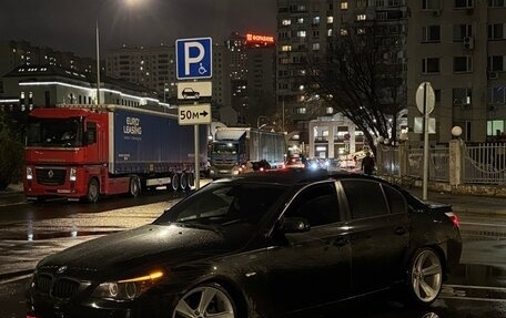 BMW 5 серия, 2004 год, 1 200 000 рублей, 6 фотография