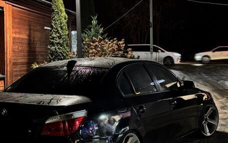 BMW 5 серия, 2004 год, 1 200 000 рублей, 15 фотография