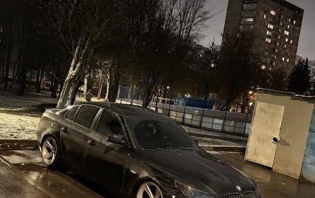 BMW 5 серия, 2004 год, 1 200 000 рублей, 10 фотография