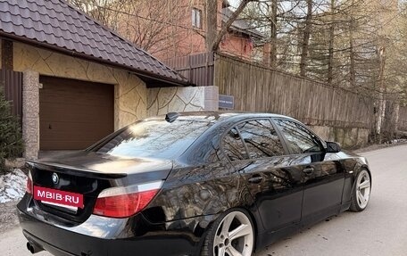 BMW 5 серия, 2004 год, 1 200 000 рублей, 32 фотография