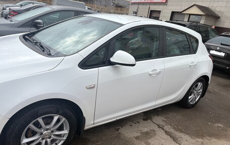 Opel Astra J, 2010 год, 720 000 рублей, 5 фотография
