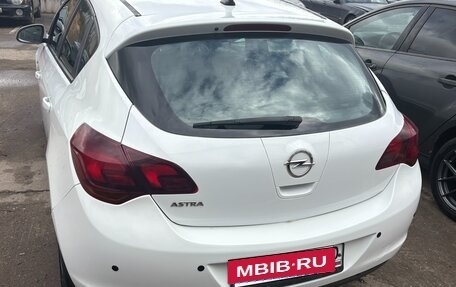 Opel Astra J, 2010 год, 720 000 рублей, 13 фотография