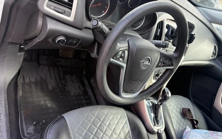 Opel Astra J, 2010 год, 720 000 рублей, 31 фотография