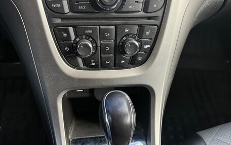 Opel Astra J, 2010 год, 720 000 рублей, 26 фотография