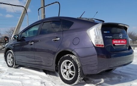 Toyota Prius, 2011 год, 850 000 рублей, 10 фотография