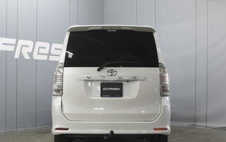 Toyota Voxy II, 2010 год, 1 310 000 рублей, 4 фотография