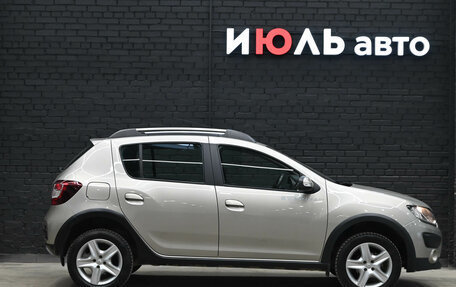 Renault Sandero II рестайлинг, 2016 год, 880 000 рублей, 9 фотография