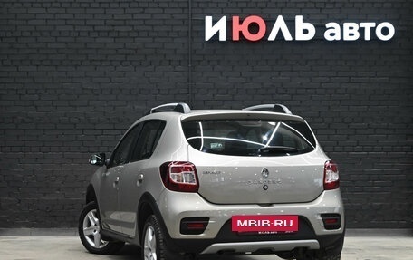 Renault Sandero II рестайлинг, 2016 год, 880 000 рублей, 4 фотография