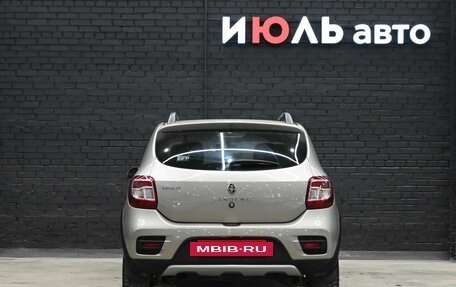 Renault Sandero II рестайлинг, 2016 год, 880 000 рублей, 5 фотография