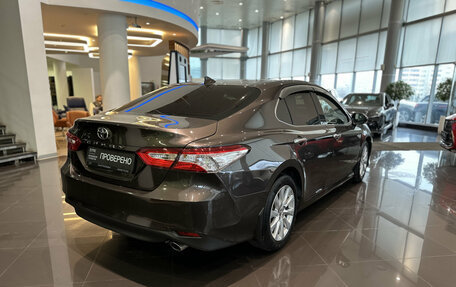 Toyota Camry, 2018 год, 2 708 000 рублей, 6 фотография