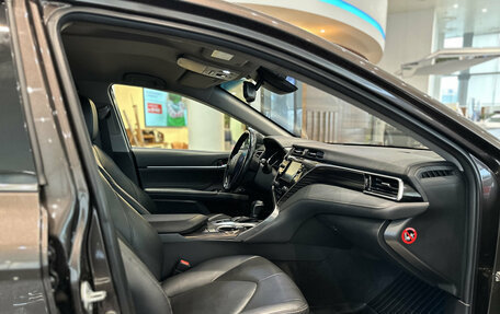 Toyota Camry, 2018 год, 2 708 000 рублей, 13 фотография