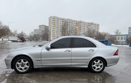 Mercedes-Benz C-Класс, 2005 год, 500 000 рублей, 1 фотография