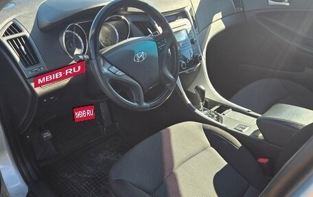 Hyundai Sonata VI, 2010 год, 1 300 000 рублей, 1 фотография