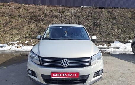 Volkswagen Tiguan I, 2012 год, 1 000 000 рублей, 1 фотография