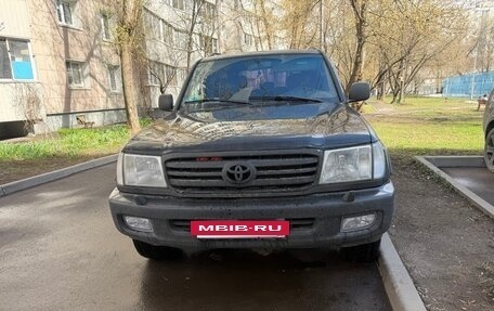 Toyota Land Cruiser 100 рестайлинг 2, 1999 год, 1 400 000 рублей, 4 фотография