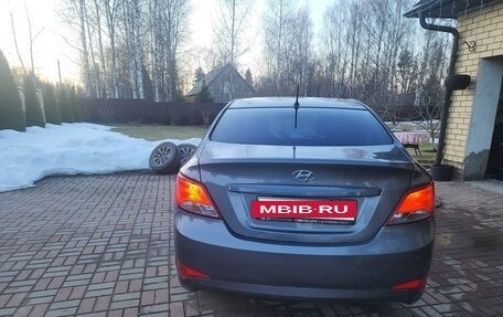 Hyundai Solaris II рестайлинг, 2016 год, 700 000 рублей, 2 фотография