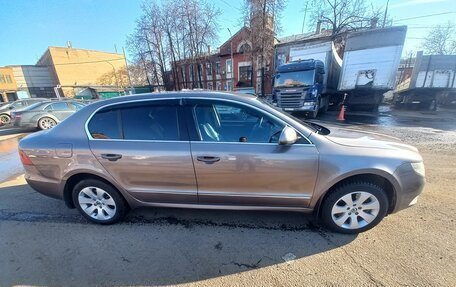 Skoda Superb III рестайлинг, 2012 год, 960 000 рублей, 3 фотография