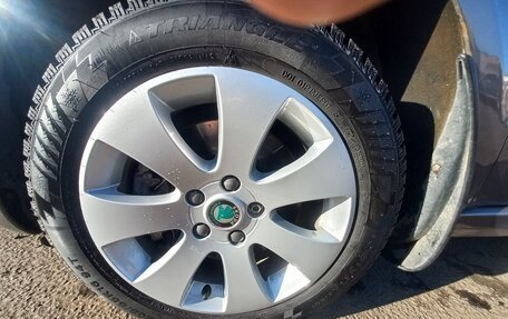 Skoda Superb III рестайлинг, 2012 год, 960 000 рублей, 17 фотография