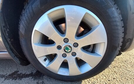 Skoda Superb III рестайлинг, 2012 год, 960 000 рублей, 19 фотография