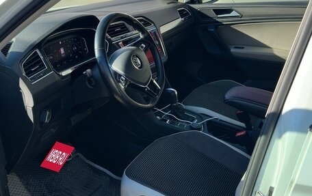 Volkswagen Tiguan II, 2019 год, 2 550 000 рублей, 3 фотография