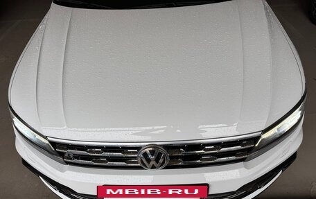 Volkswagen Tiguan II, 2018 год, 3 000 000 рублей, 8 фотография