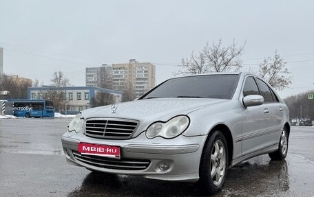 Mercedes-Benz C-Класс, 2005 год, 500 000 рублей, 15 фотография
