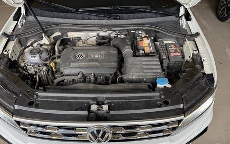 Volkswagen Tiguan II, 2018 год, 3 000 000 рублей, 10 фотография