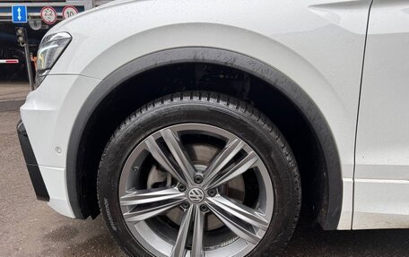 Volkswagen Tiguan II, 2018 год, 3 000 000 рублей, 11 фотография