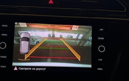 Volkswagen Tiguan II, 2018 год, 3 000 000 рублей, 18 фотография