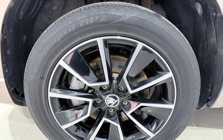 Skoda Karoq I, 2021 год, 1 900 000 рублей, 14 фотография