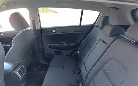 KIA Sportage IV рестайлинг, 2017 год, 2 099 800 рублей, 15 фотография