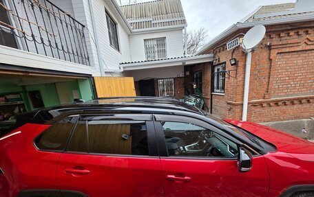 Toyota RAV4, 2021 год, 4 300 000 рублей, 7 фотография