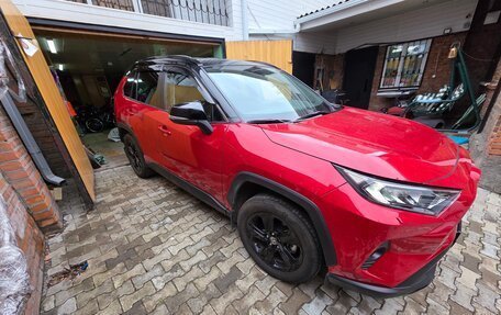 Toyota RAV4, 2021 год, 4 300 000 рублей, 8 фотография