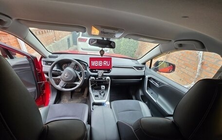 Toyota RAV4, 2021 год, 4 300 000 рублей, 12 фотография