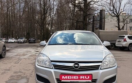Opel Astra H, 2010 год, 555 555 рублей, 9 фотография