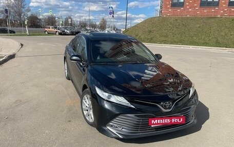 Toyota Camry, 2021 год, 2 970 000 рублей, 2 фотография