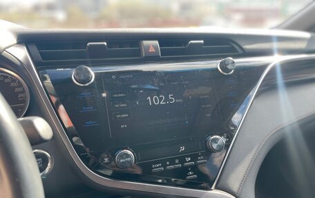 Toyota Camry, 2021 год, 2 970 000 рублей, 11 фотография