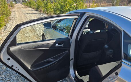 Hyundai Sonata VI, 2010 год, 1 300 000 рублей, 3 фотография