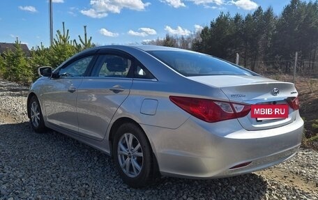 Hyundai Sonata VI, 2010 год, 1 300 000 рублей, 5 фотография