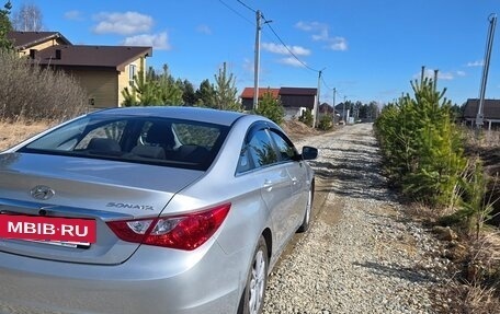 Hyundai Sonata VI, 2010 год, 1 300 000 рублей, 7 фотография