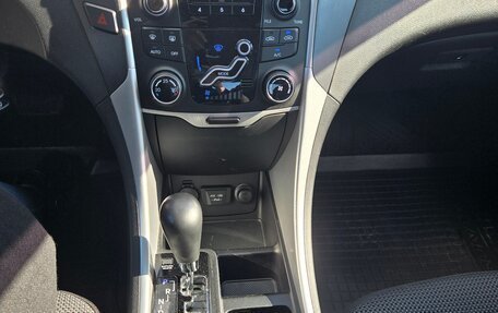 Hyundai Sonata VI, 2010 год, 1 300 000 рублей, 16 фотография